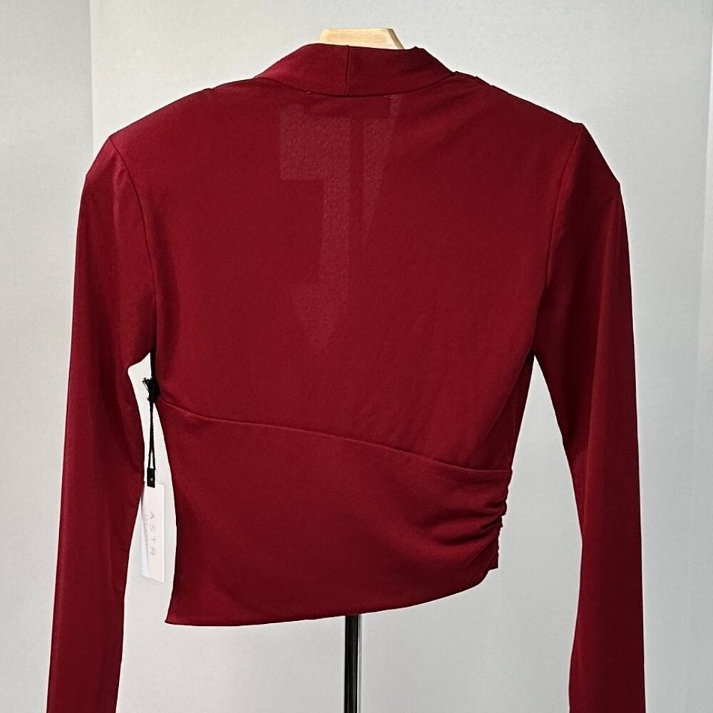 ASTR the Label Shawl Collar Wrap Burgundy Blouse Size X-Small - Picture 8 of 9